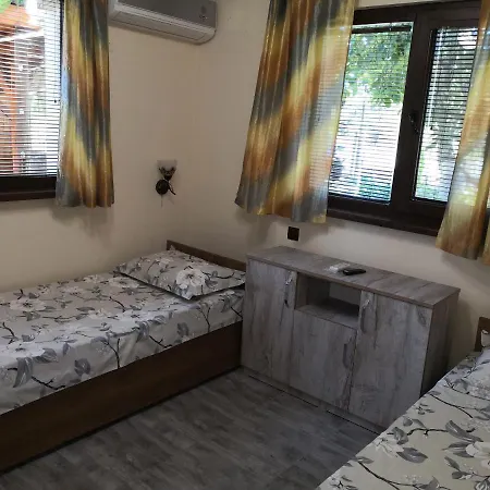 Къща За Гости Под Ореха Villa *